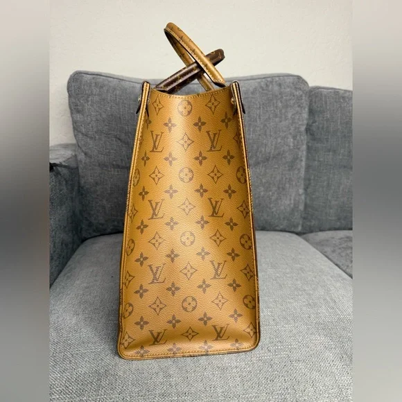 Louis Vuitton OntheGo GM MONOGRAM reverse tote bag ❗️FIRM PRICE❗️ - Picture 4 of 8